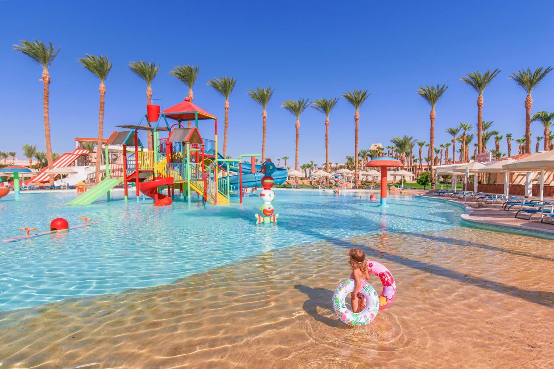 Курортний комплекс Pickalbatros Palace - Aqua Park