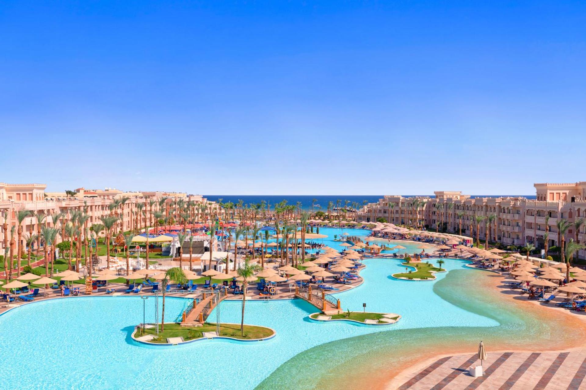 Курортний комплекс Pickalbatros Palace - Aqua Park Хургада