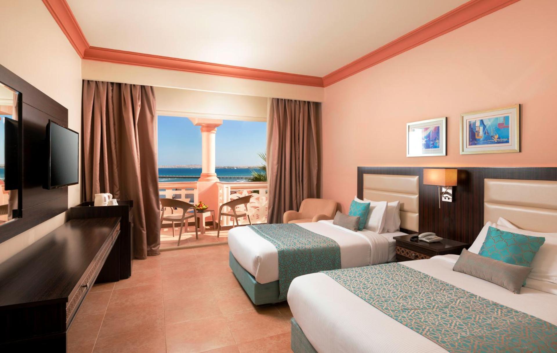 אתר נופש Pickalbatros Palace - Aqua Park 5*