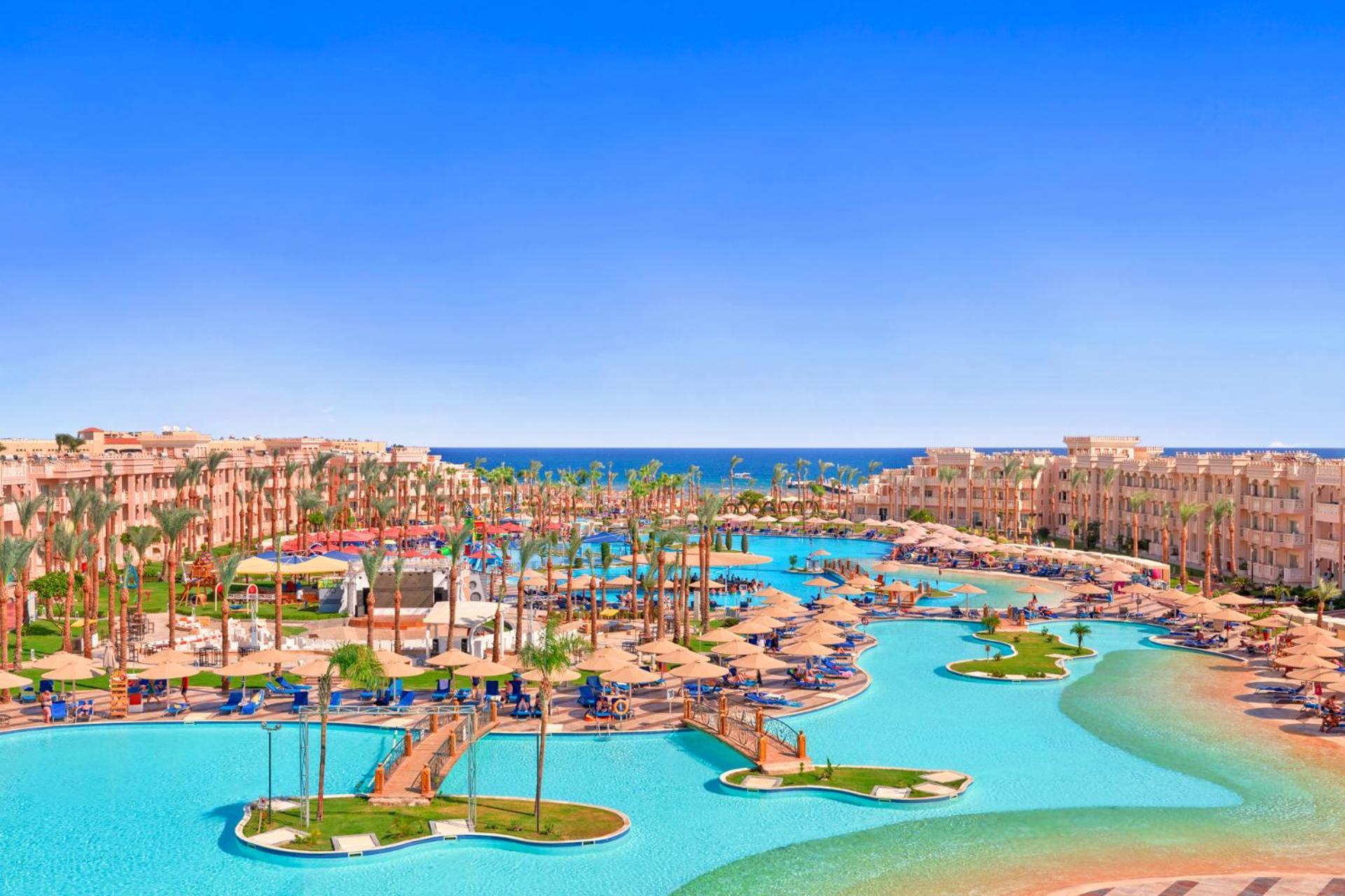 Üdülőközpont Pickalbatros Palace - Aqua Park 5*